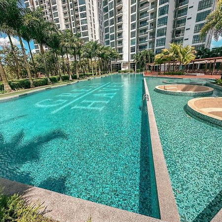 Starry Homes @ Green Haven 2Beds 2Bath+Pool View Масаи Екстериор снимка