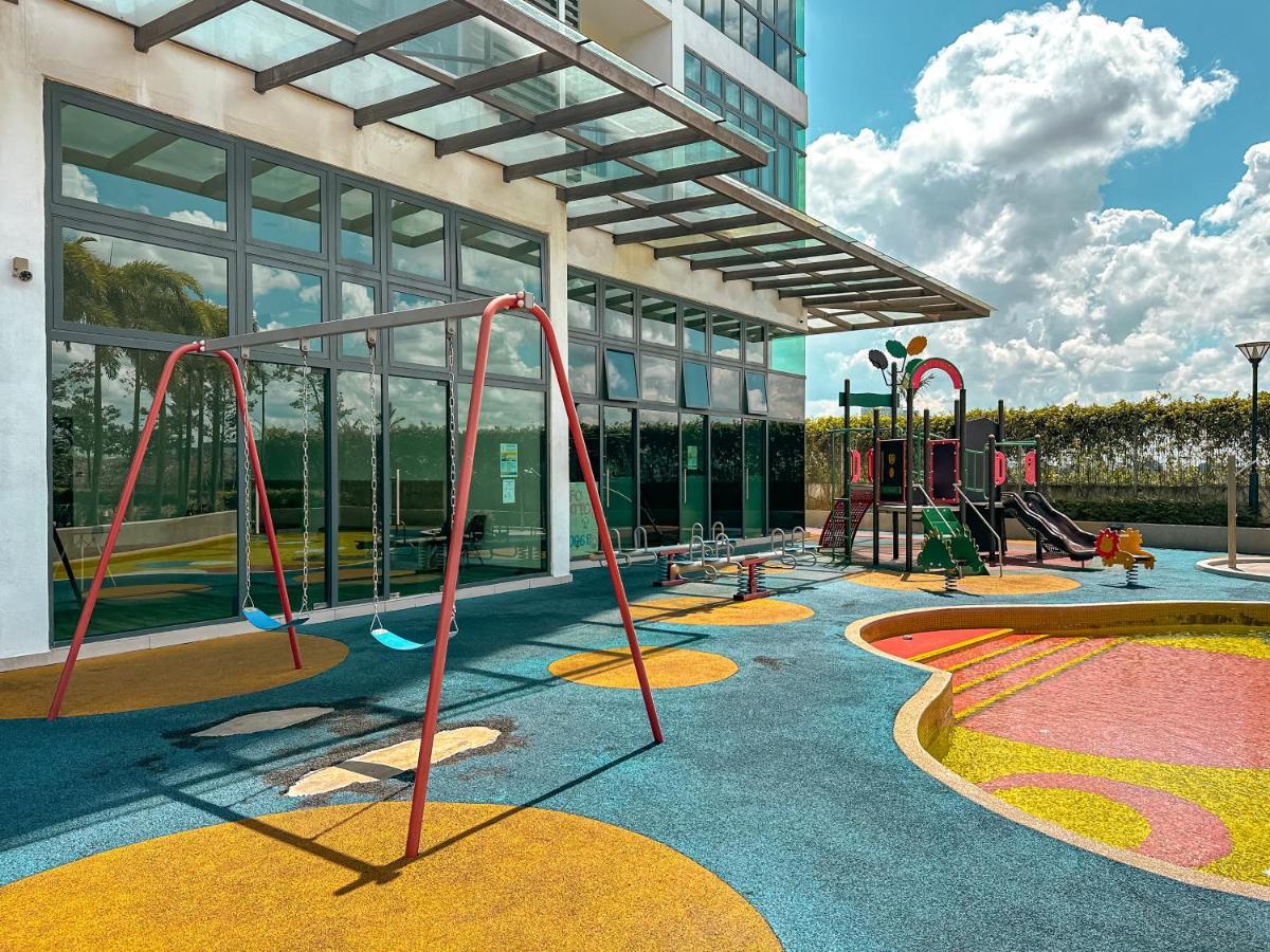 Starry Homes @ Green Haven 2Beds 2Bath+Pool View Масаи Екстериор снимка